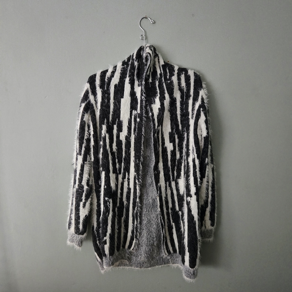 Like New Knit Tribal Zebra Print Black & White Sweater Coat Cardigan, size M